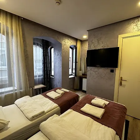 Otel Taxim Alyon 3*