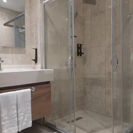 Business Life Guenesli Hotel 3*