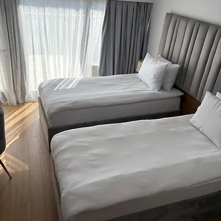 Hotel Business Life Guenesli