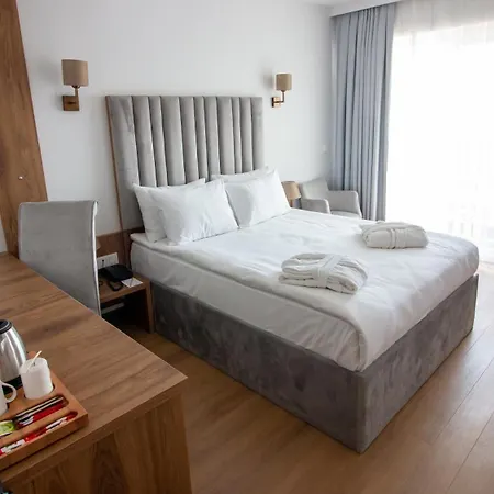 Hotel Business Life Guenesli 3*