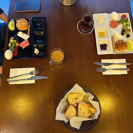 Otel Taxim Alyon İstanbul