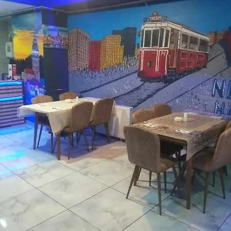 Hotel Newaz 2*