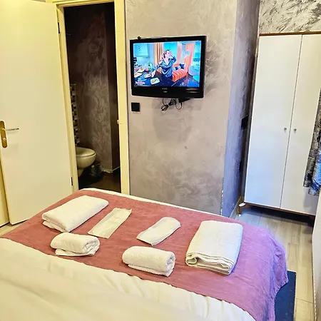 Otel Taxim Alyon