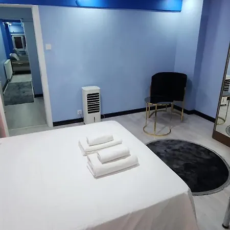 The Relax House's * Istanbul