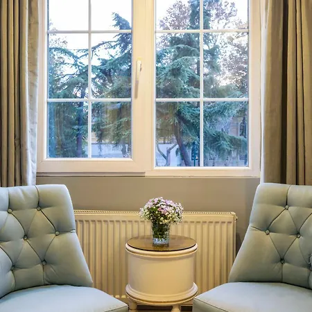 Hotel Raymond Old 4*