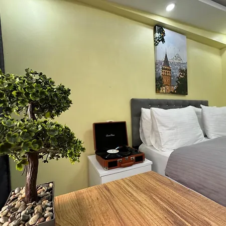 Hotel Ozer & *