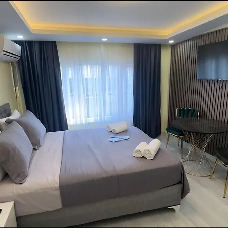 Hotel Ozer & *