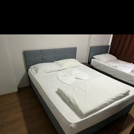 Falan Hotel *