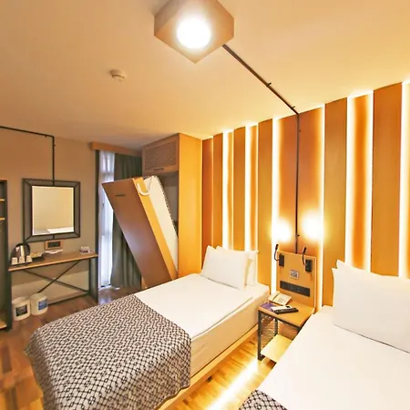 Antik 4* İstanbul
