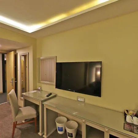 Antik 4* İstanbul