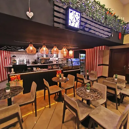 Antik 4* İstanbul