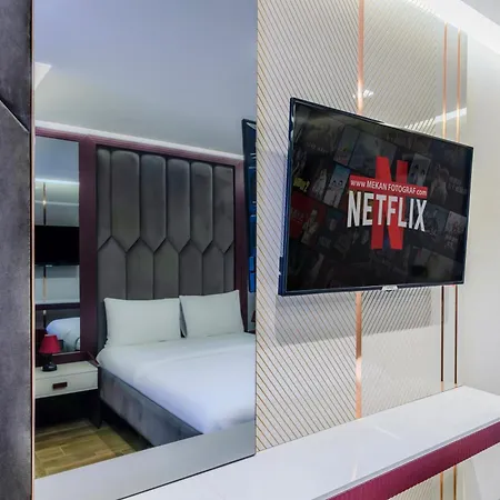 Heaven Premium Restaurant & Airport Shuttle Hotel