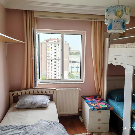 Apartment Beylikduezue Boelgesinde Ferah Bir Site Ici Konut Istanbul