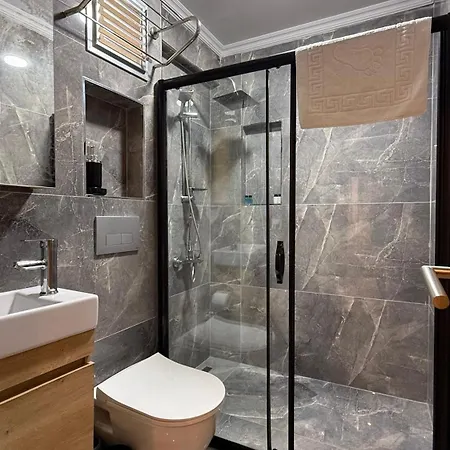 Mamma Marya Hotel 3*
