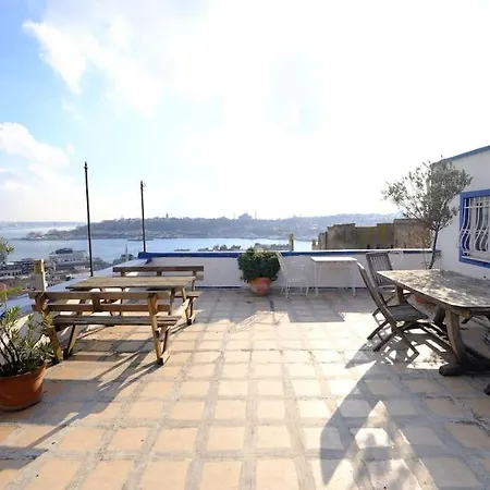 Entire With Amazing Seaview Terrace Near Galata Tower Istanbul
