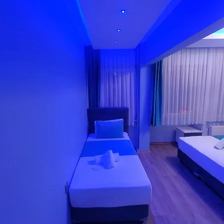 Grand Bona Sera Hotell