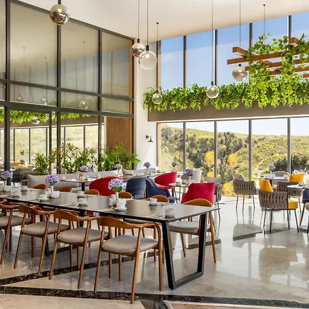 Ramada Encore By Wyndham Arnavutkoy فندق