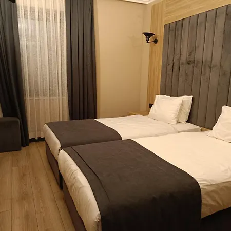 מלון Mineo Taksim 4*