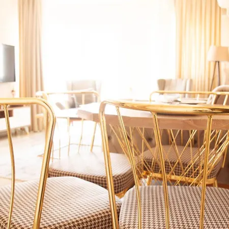 Deluxe King As3 Apartment *