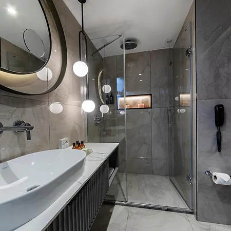 Levni Premium Old Hotel 4*