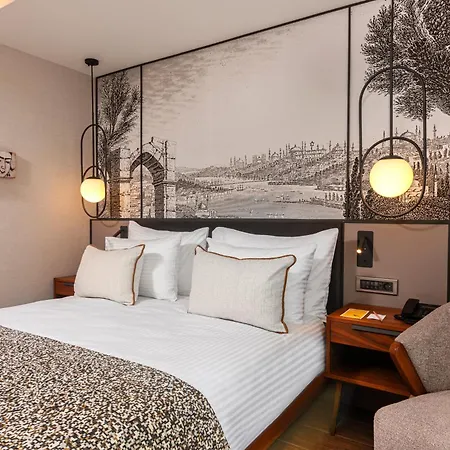 Hotel Levni Premium Old 4*