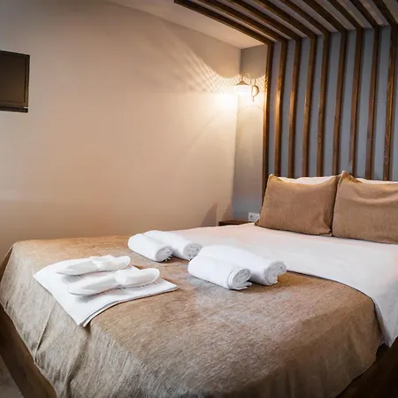 Double Dd Hotel