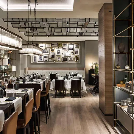 Hotel Fairmont Quasar 5*
