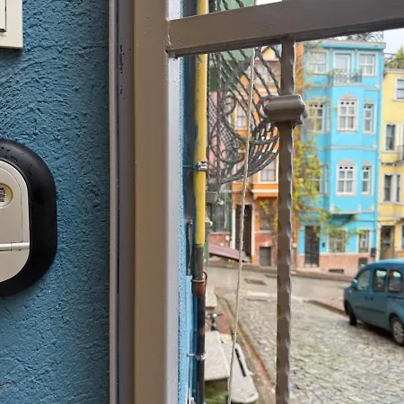 Stunning Private House In Balat Apartment *
