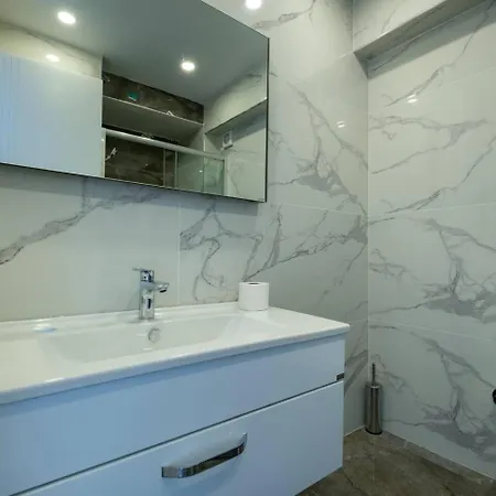 Bosphorus View With Two Bedrooms Apartamento Estambul