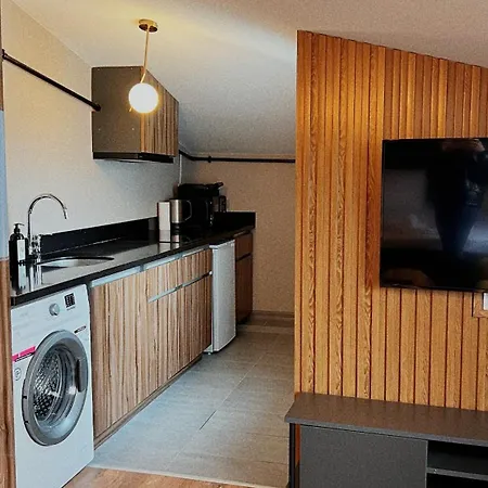 Private At Beylikduezue Nearly To E5 2 Daire İstanbul