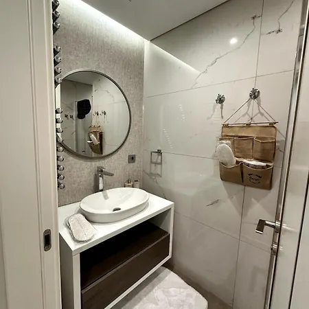 Appartement Sunlit Serenity Designer's Dream *