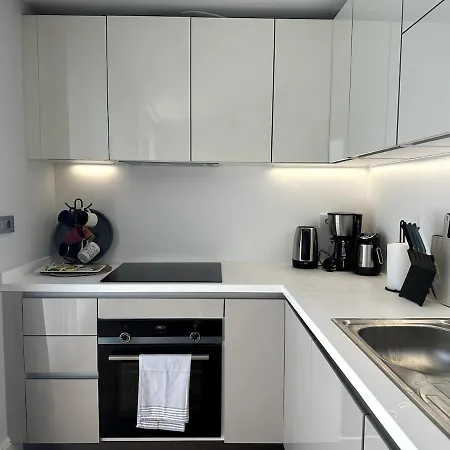 Appartement Sunlit Serenity Designer's Dream Istambul