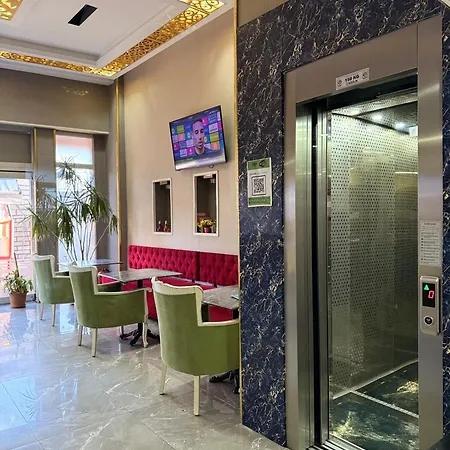 Rhythm Hotel 2*