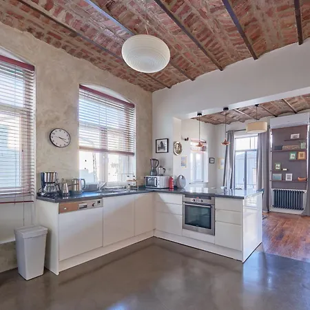 Apartment Beautiful Restored Historical In Galata Istanbul