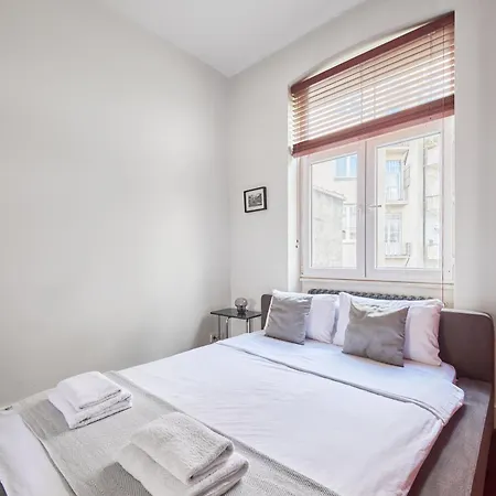Beautiful Restored Historical In Galata Apartment