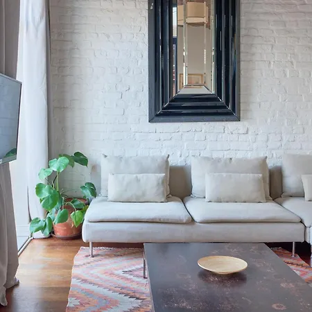Beautiful Restored Historical In Galata Apartment Istanbul