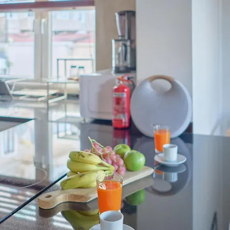 Beautiful Restored Historical In Galata Apartment