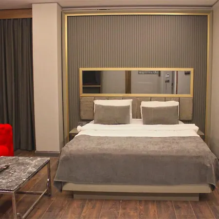 酒店 216 Eagle Palace 3*