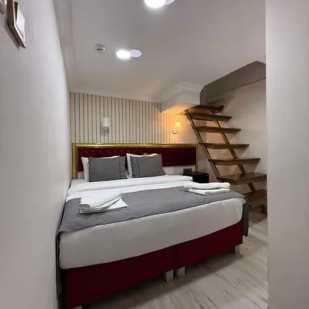 Hotel Rhythm 2*