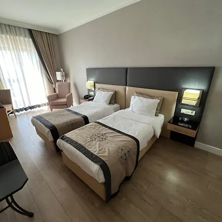 داركهيل 4*