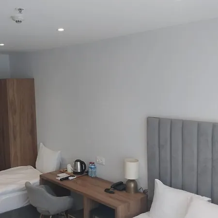 Hotel Business Life Guenesli