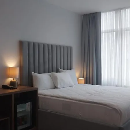 Hotel Business Life Guenesli