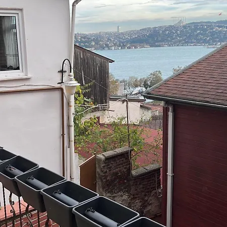 Triplex With Sea View Campsite