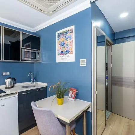 Butterfly House Apartmanhotel 2*