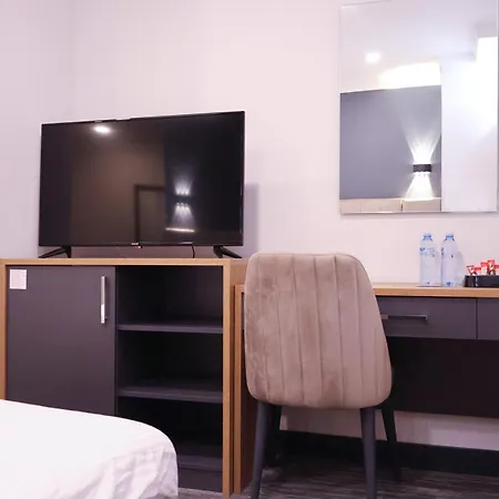 Home Plus Hotel