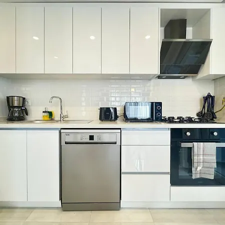 Appartement New Building 1br -1ba Bakirkoey Y5 *