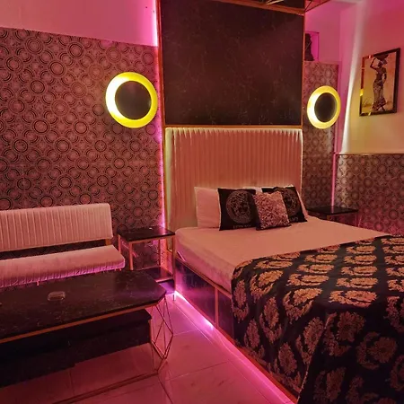 Royal Kumkapi Hotel