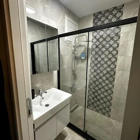 شقة Luxurious And Modern In Besiktas