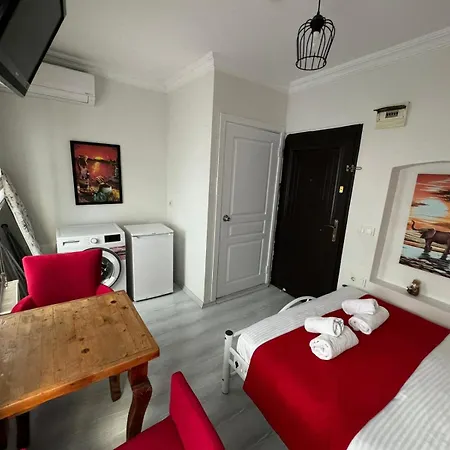 Hotel Istanberry - Scarlet Three Bedroom