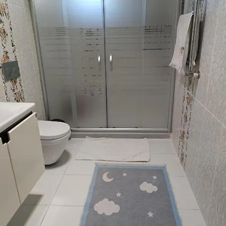 Apartment Family House *